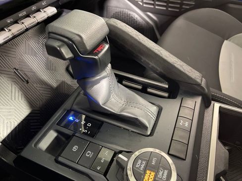 Certified 2025 Toyota Tacoma TRD Off-Road image 21