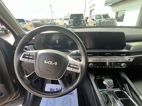 Used 2024 Kia Telluride LX image 31
