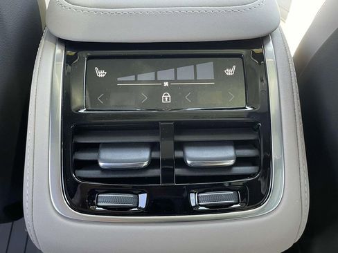 New 2026 Volvo XC90 B6 Plus w/ Protection Package Premier image 4