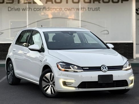 Used 2019 Volkswagen e-Golf SEL Premium FWD image 3