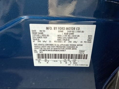 Certified 2024 Ford Edge Titanium AWD/4WD image 31
