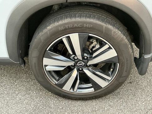 Certified 2023 Nissan Rogue SL image 8