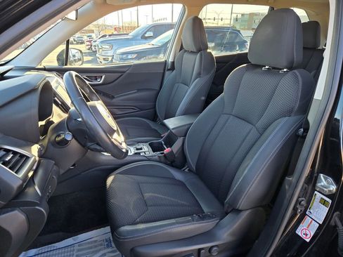 Used 2020 Subaru Forester Premium image 14