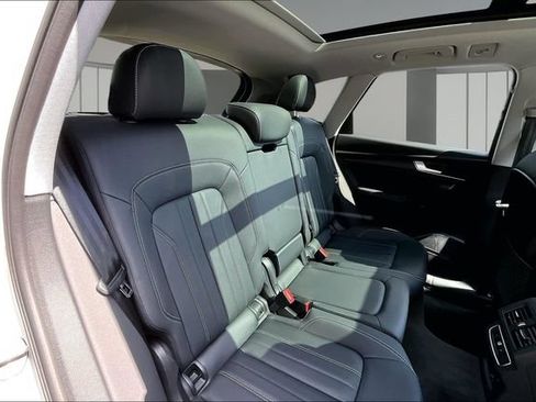 Used 2023 Audi Q5 2.0T Premium Plus w/ Premium Plus Package AWD/4WD image 25