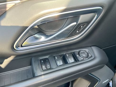 Used 2021 Chevrolet Tahoe LT RWD image 11