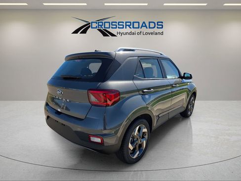 New 2025 Hyundai Venue SEL image 5