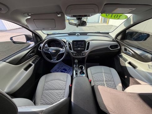 Used 2019 Chevrolet Equinox LS w/ LS Convenience Package image 9
