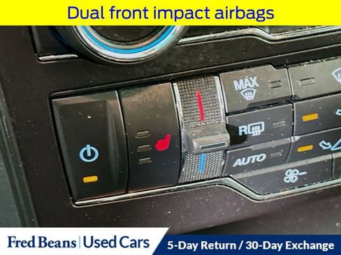 Used 2017 Ford Explorer XLT w/ Equipment Group 202A AWD/4WD image 25