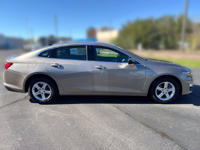 Used 2024 Chevrolet Malibu LT FWD image 6