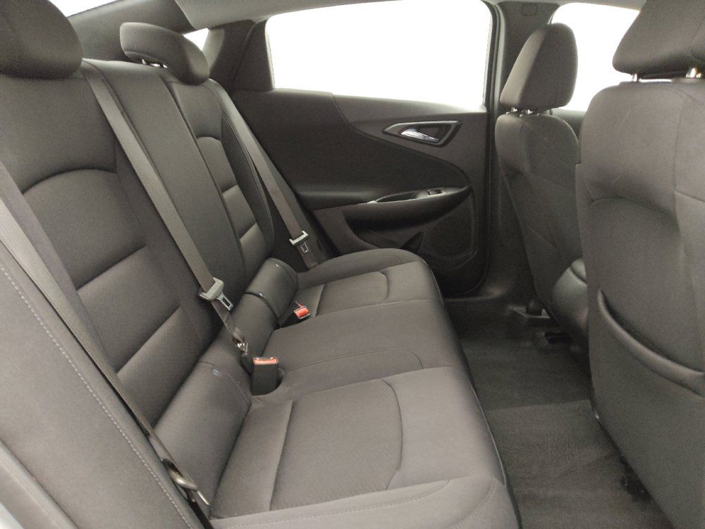 Used 2025 Chevrolet Malibu LS FWD image 19