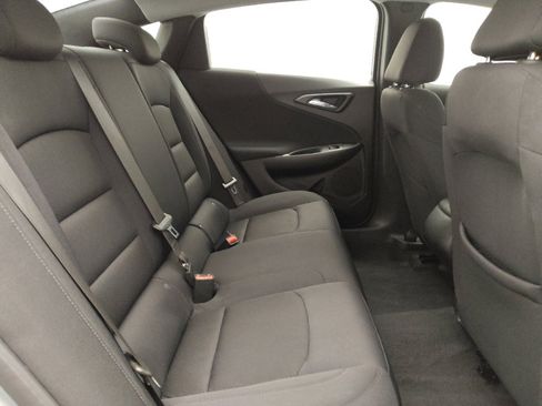 Used 2025 Chevrolet Malibu LS FWD image 19