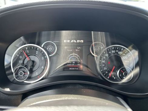 Used 2024 RAM 3500 Big Horn AWD/4WD image 12