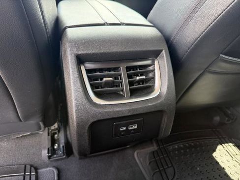 Used 2021 Chevrolet Blazer LT FWD image 32