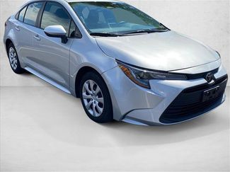 Used 2024 Toyota Corolla LE FWD video 4