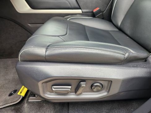 Used 2026 Toyota Tundra Limited w/ Power Package image 21