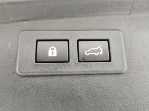 Used 2024 Subaru Outback Premium AWD/4WD image 21