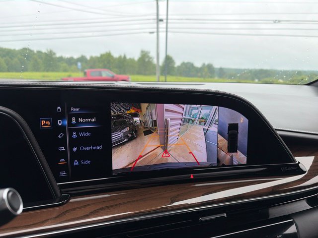 Used 2023 Cadillac Escalade Sport Platinum w/ LPO, ONYX Package AWD/4WD image 14