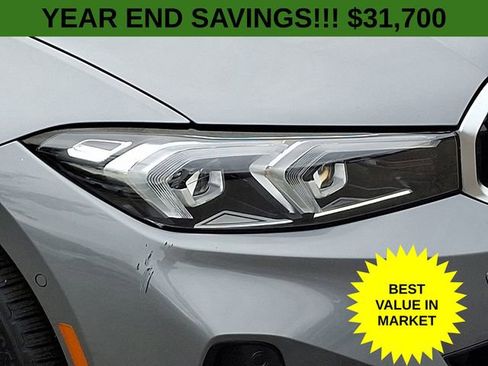 Used 2025 BMW 330i Sedan image 10