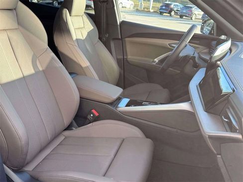 New 2025 Audi Q5 Premium Plus image 10