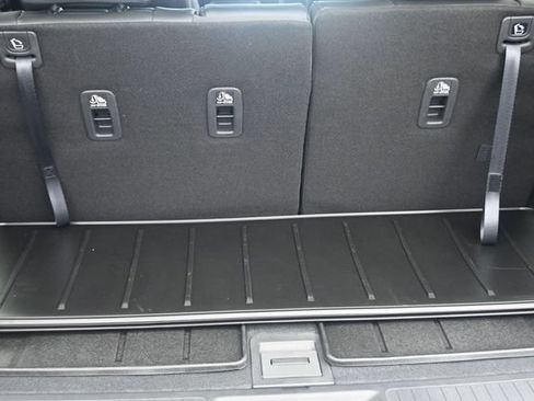 Used 2025 Honda Pilot TrailSport image 20