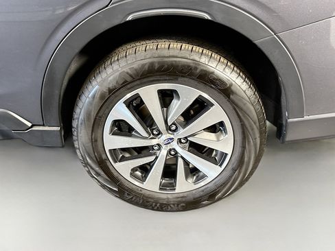 Used 2022 Subaru Outback Premium AWD/4WD image 37