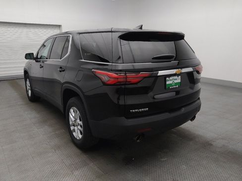 Used 2023 Chevrolet Traverse LS image 5