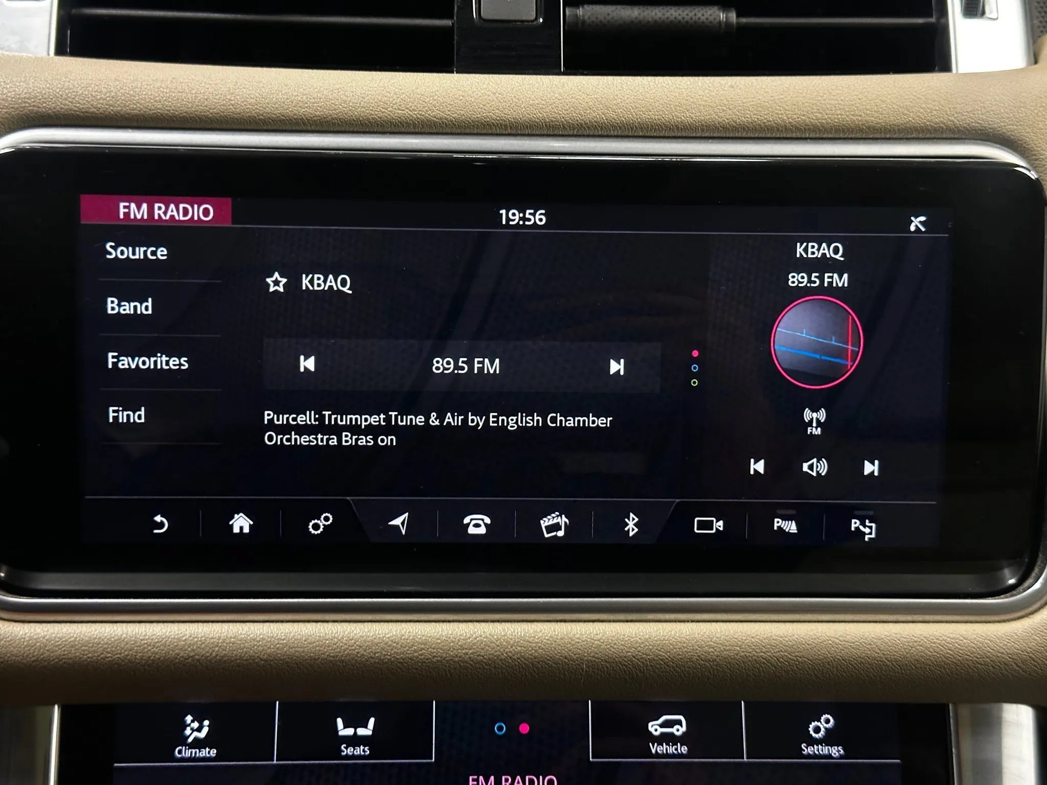 Used 2019 Land Rover Range Rover Sport HSE AWD/4WD image 34