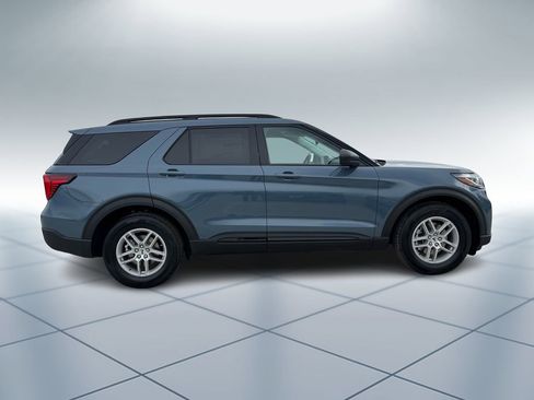 New 2026 Ford Explorer Active image 3