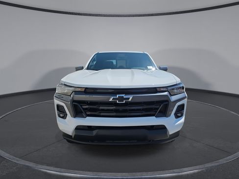 New 2026 Chevrolet Colorado LT w/ LT Convenience Package AWD/4WD image 16