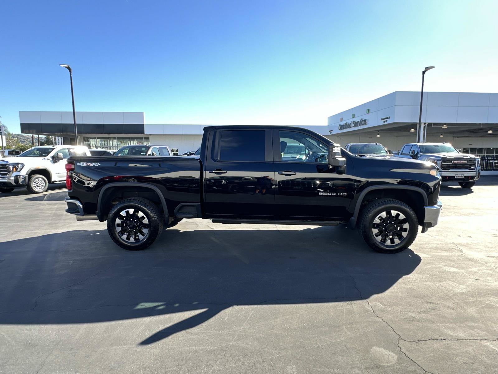 Used 2020 Chevrolet Silverado 2500 LT w/ All Star Edition AWD/4WD image 4