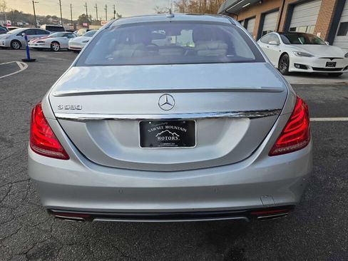 Used 2016 Mercedes-Benz S 550 Sedan image 4