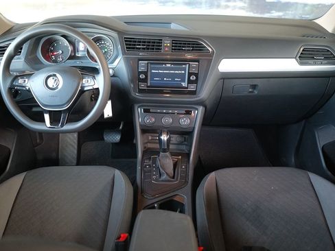 Used 2020 Volkswagen Tiguan S image 19