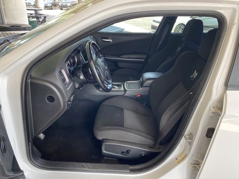 Used 2020 Dodge Charger Scat Pack RWD image 28