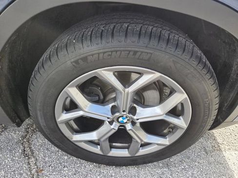 Used 2024 BMW X3 sDrive30i w/ Premium Package RWD image 9