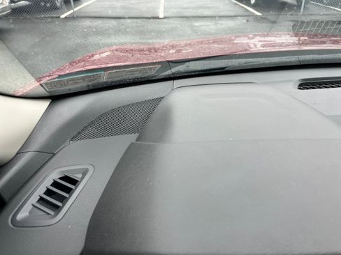 Used 2025 Nissan Altima 2.5 SV image 34