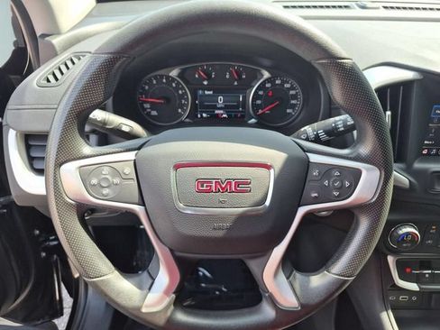 Used 2023 GMC Terrain SLE w/ Driver Convenience Package FWD image 18