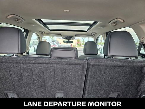Used 2022 Nissan Rogue SL w/ SL Premium Package FWD image 14