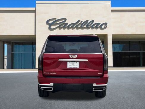 New 2026 Cadillac Escalade ESV Platinum Luxury w/ LPO, Floor Liner Package image 4