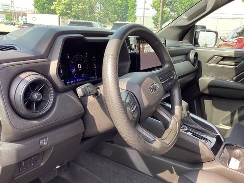 Used 2023 Chevrolet Colorado Trail Boss w/ Advanced Trailering Package AWD/4WD image 11