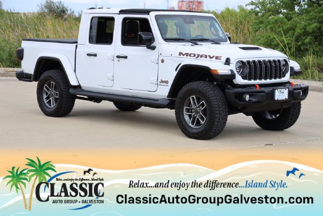 Used 2025 Jeep Gladiator Mojave AWD/4WD image 1