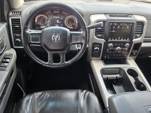 Used 2018 RAM 3500 SLT w/ Luxury Group image 12