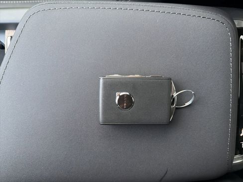 New 2026 Volvo XC60 B5 Ultra w/ Protection Package Premier image 58