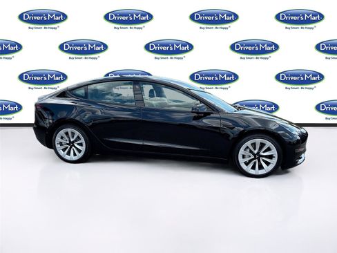 Used 2022 Tesla Model 3 Long Range AWD/4WD image 8