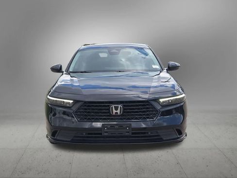 Used 2025 Honda Accord Touring image 9