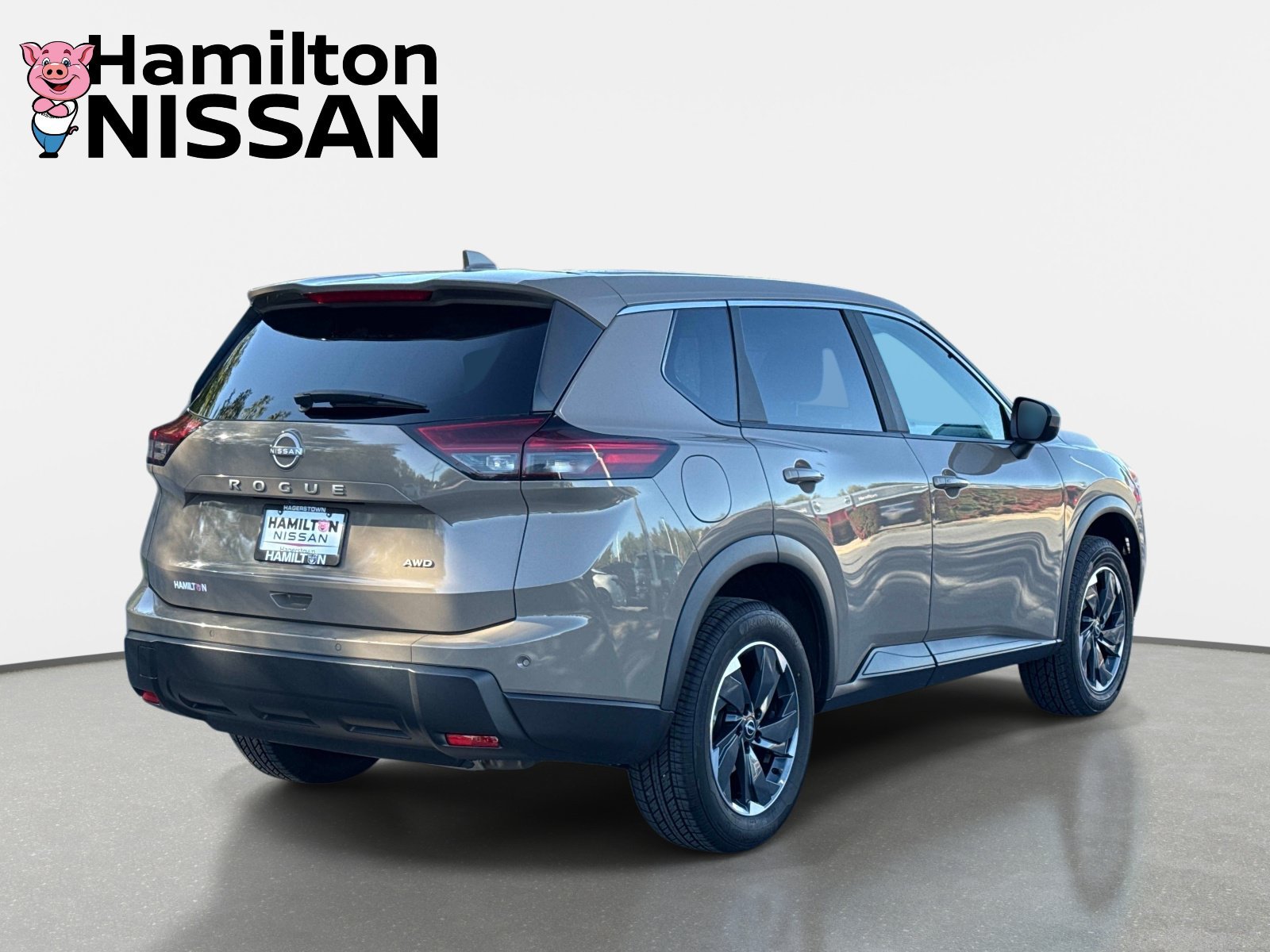 Used 2025 Nissan Rogue SV AWD/4WD image 2