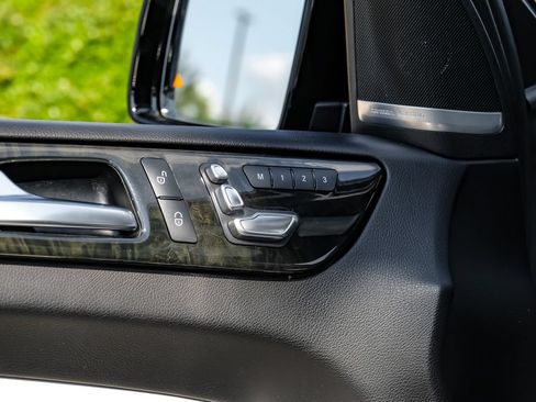 Used 2018 Mercedes-Benz GLS 550 4MATIC image 55