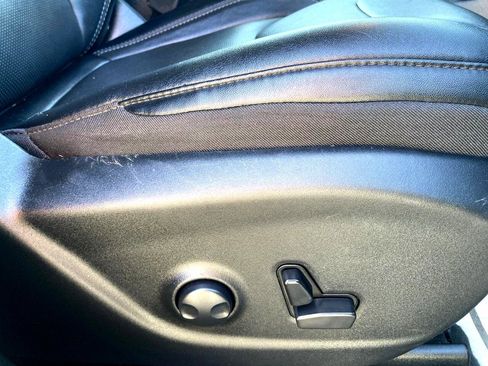 Used 2023 Jeep Cherokee Altitude Lux image 13