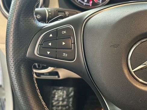 Certified 2020 Mercedes-Benz GLA 250 4MATIC image 32