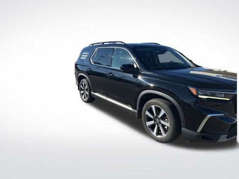 Used 2023 Honda Pilot Elite image 8