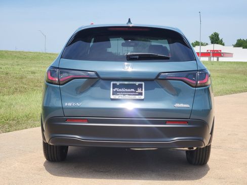 New 2027 Honda HR-V LX image 8
